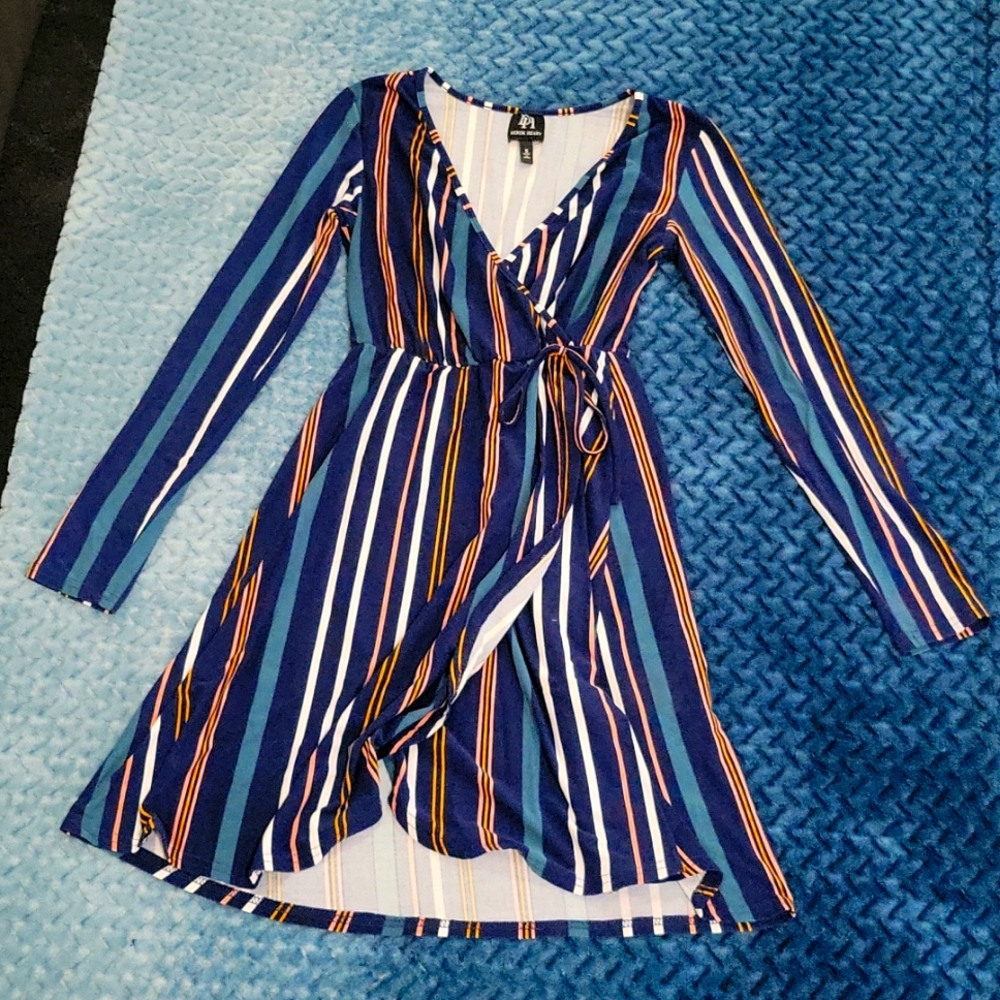 A cute Small Derek Heart with blue/green colors.